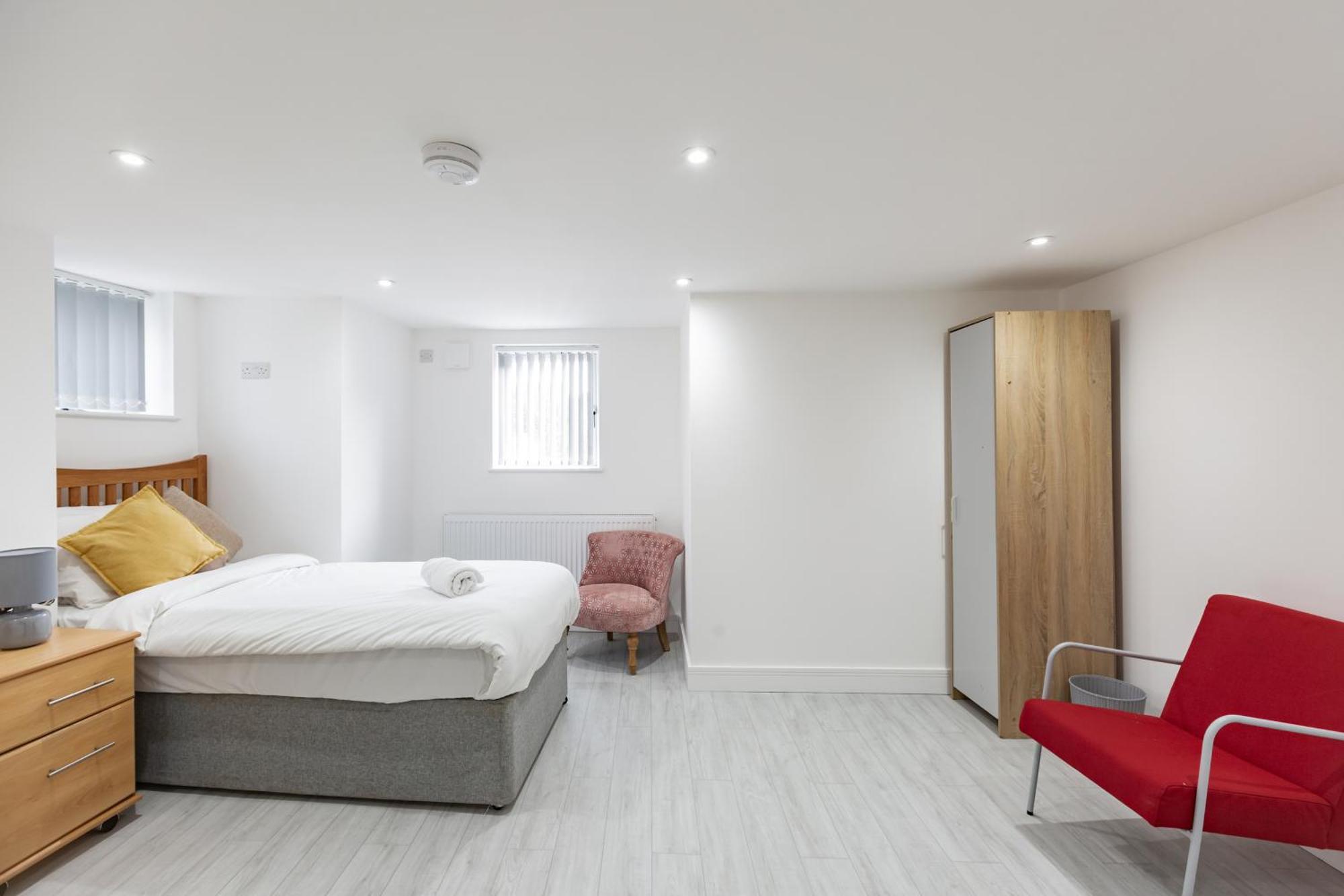 Pembroke Heights Aparthotel ชาแธม ภายนอก รูปภาพ
